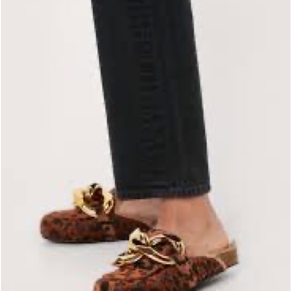 Nasty Gal Slides 6 - Picture 2 of 10